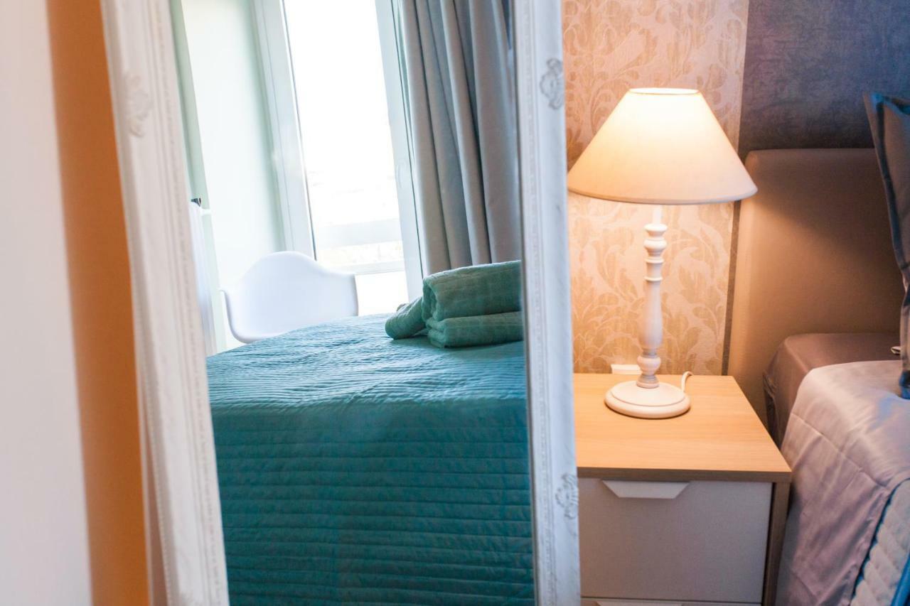 Museum Of Modern Art Rooms In Apartment, Next To Metro Suggrou Fix, Walk To Acropolis Athens Luaran gambar